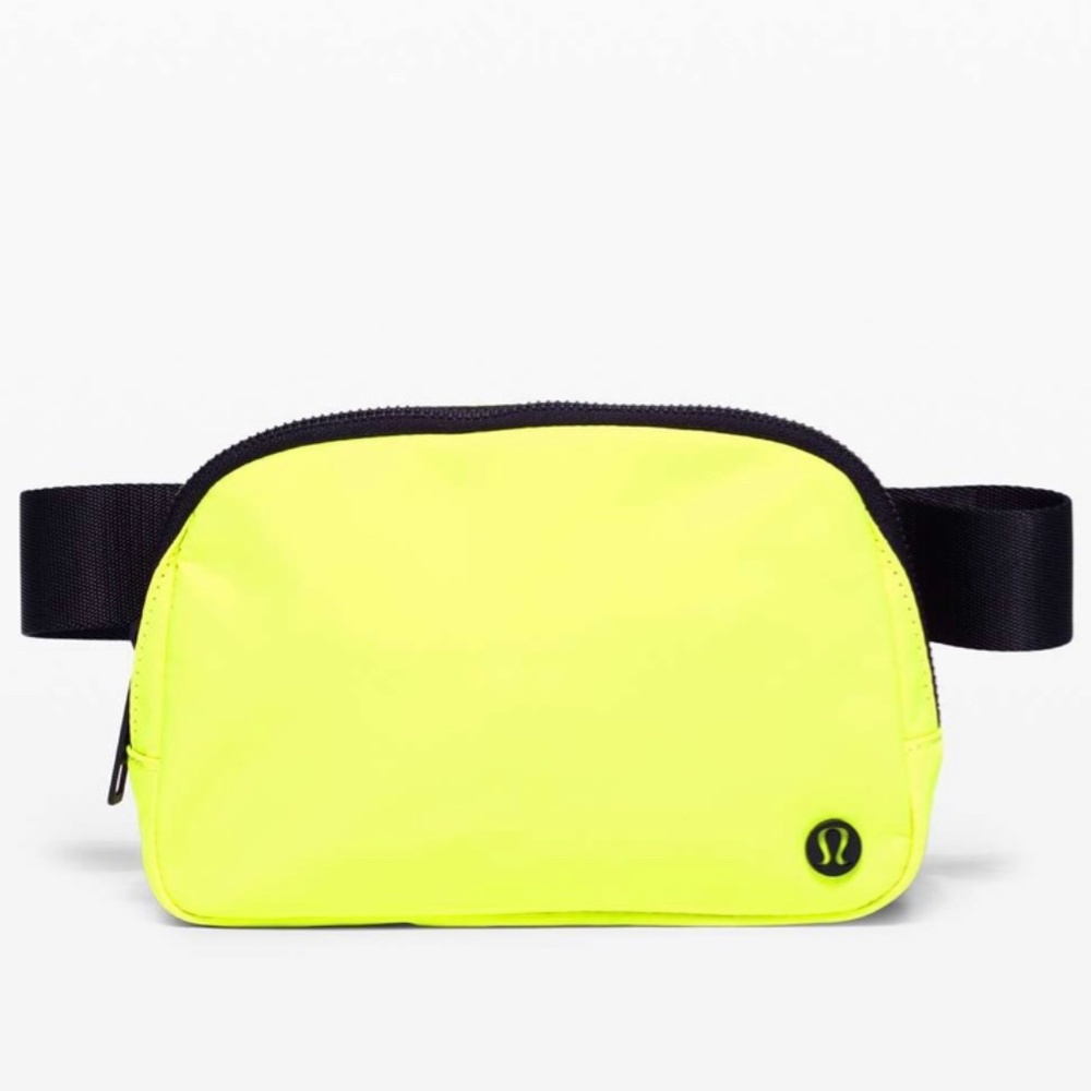 Lululemon Crossbody bag - rare color - Lemon Vibe - Never Used